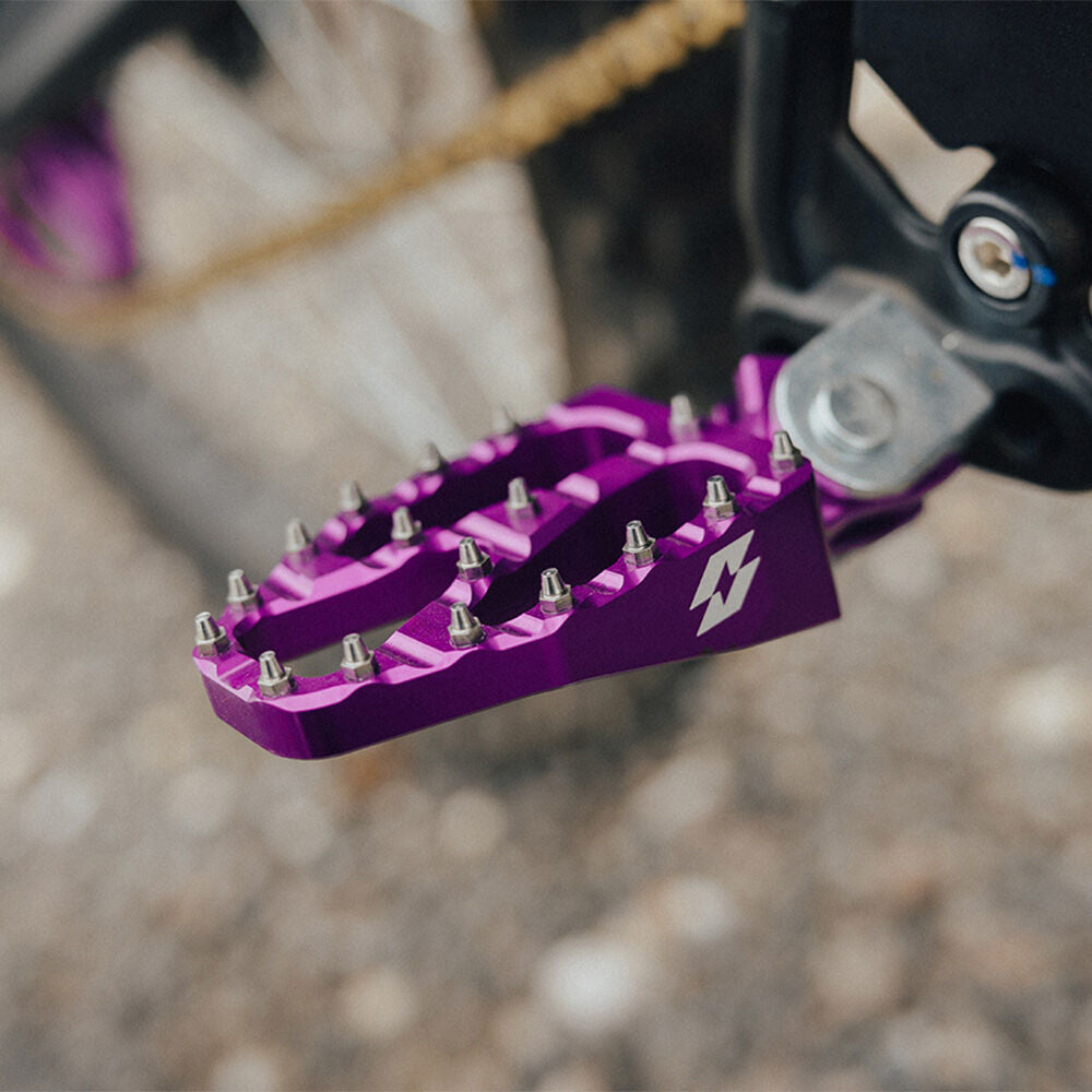 Full-E Charged Footpeg Set